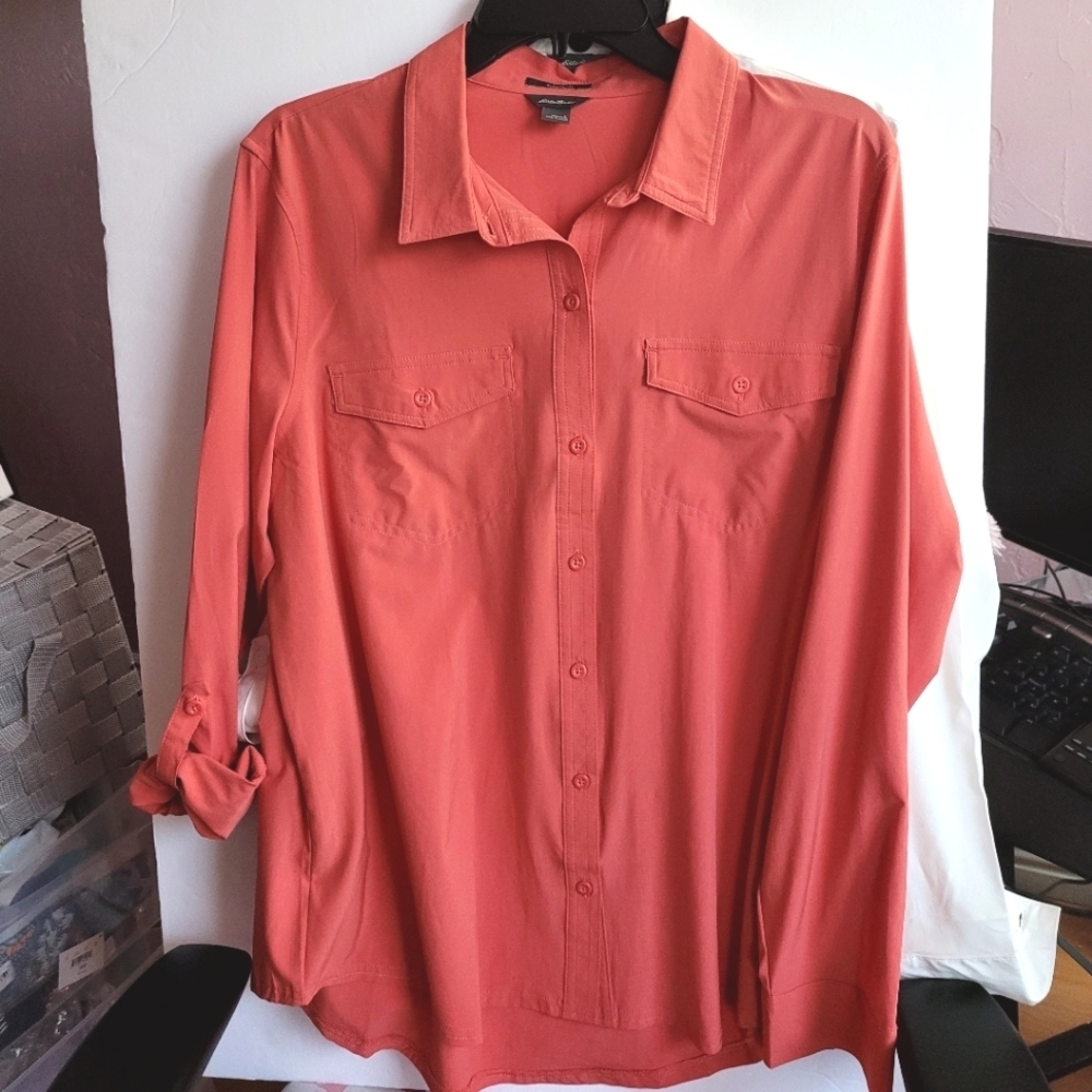 Eddie Bauer Women's Classic Fit Shirt Size Large